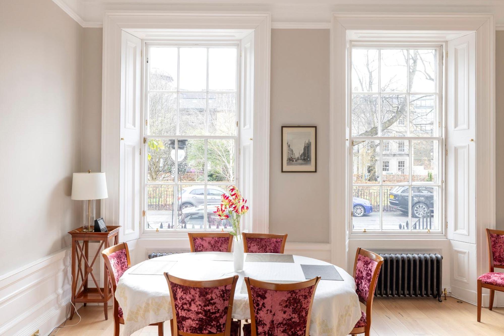 Joivy Ultra Luxe Near Princes Street Appartement *